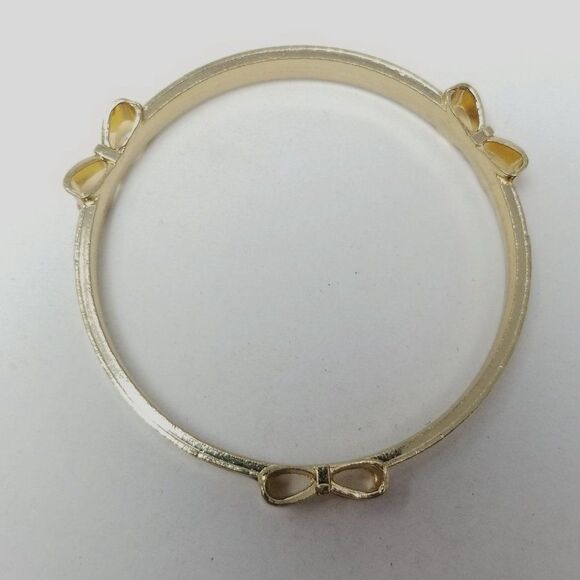 Vintage Black and Red Bow Bangle Bracelet, Gold Tone and Enamel, Stacking - Picture 3 of 5